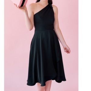Gal Meets Glam Collection - Black Octavia Dress 4